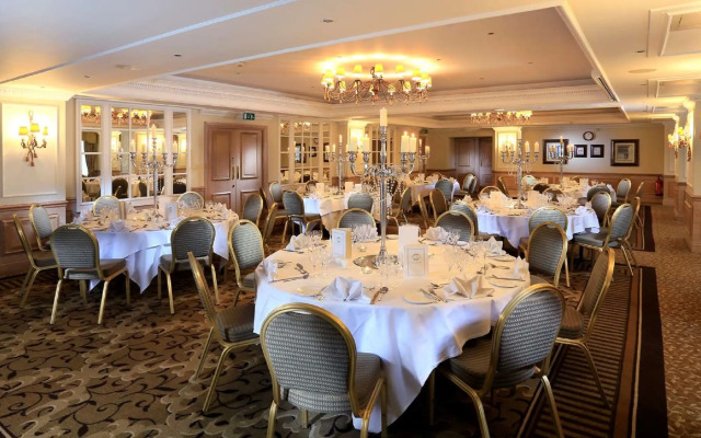 Macdonald Compleat Angler