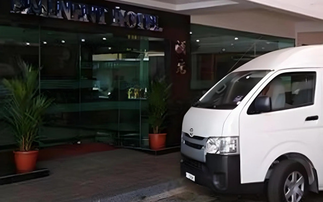 Eminent Hotel