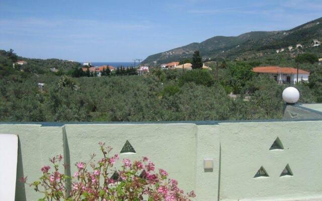 Pefkos Studios and Apartments