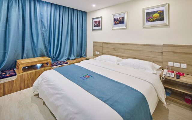 Pai Hotel Xining limeng Walking Street
