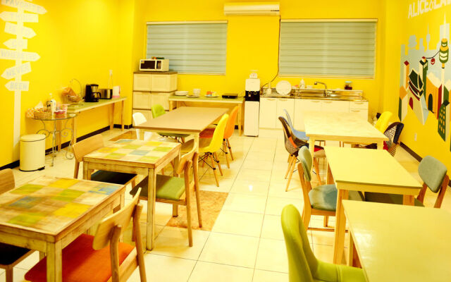 Alice Hostel