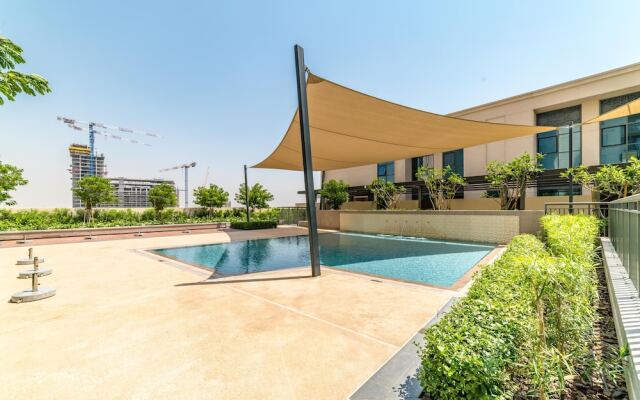 Lux BnB Dubai Creek Residences