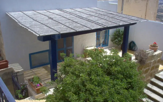 Spacious &comfortable, Traditional Villa- Large Private Pool, Terraces & Views