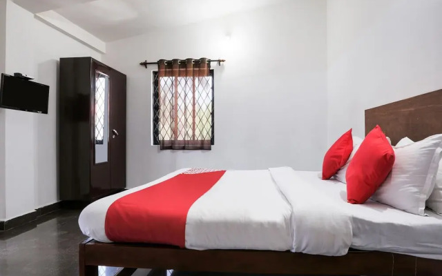 Oyo 39571 Baga Beach Comfort