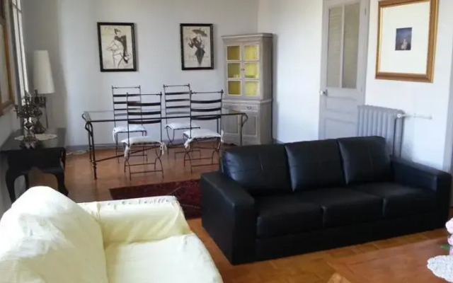 Gambetta, Comfort and Space in City Center