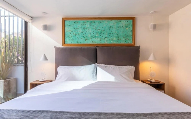 w Amazing 1BR With Terrace in Chico