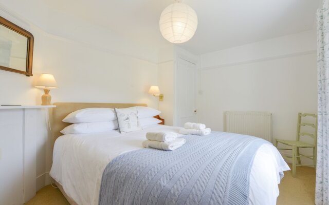 4 Coastguards Cottage