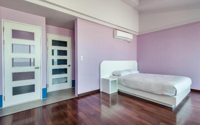 Pinebeach Hotel