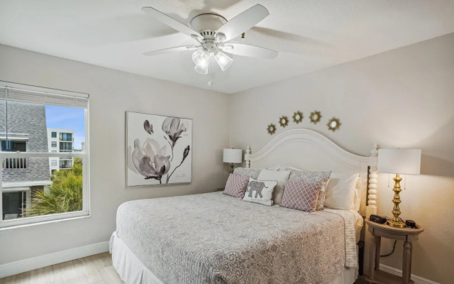 Pelican Pointe 5B