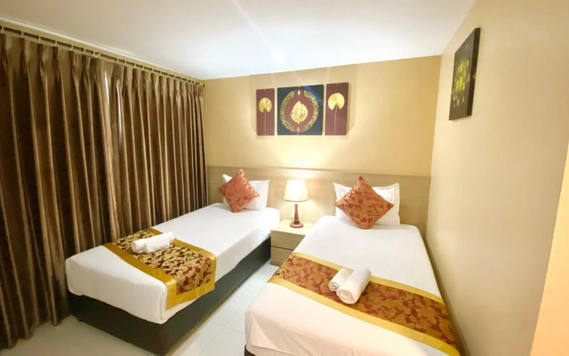 Top High Airport Link Hotel