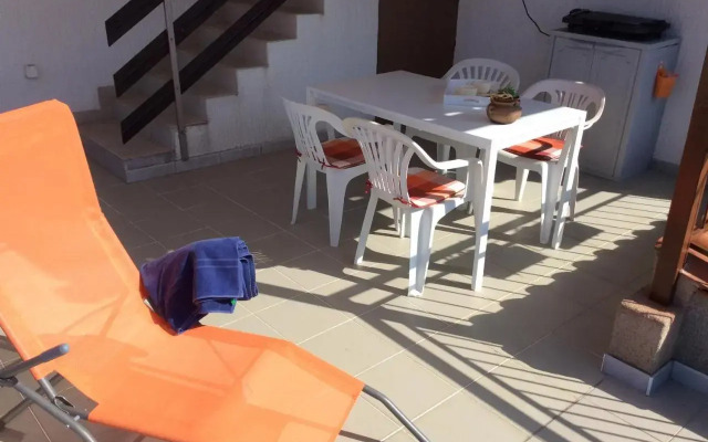 Lovely Apartment in Pirovac With Balcony