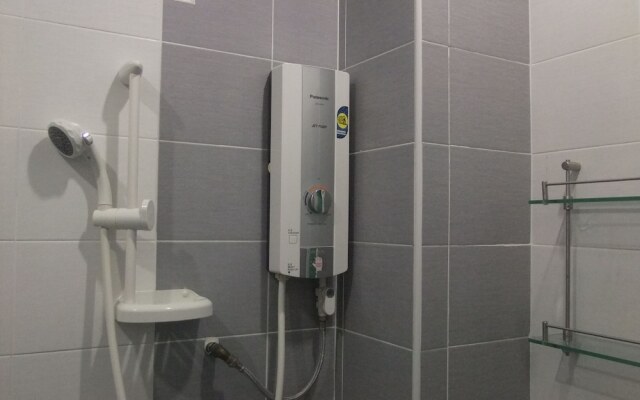 iBook 1 - Luxury Holiday Homestay