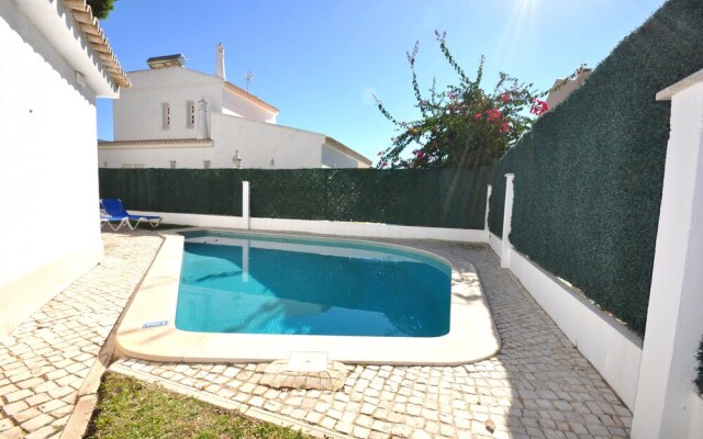 "private Pool Villa Walking Distance to the Centre"