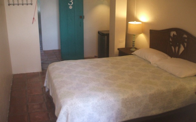 Trade Winds Guesthouse