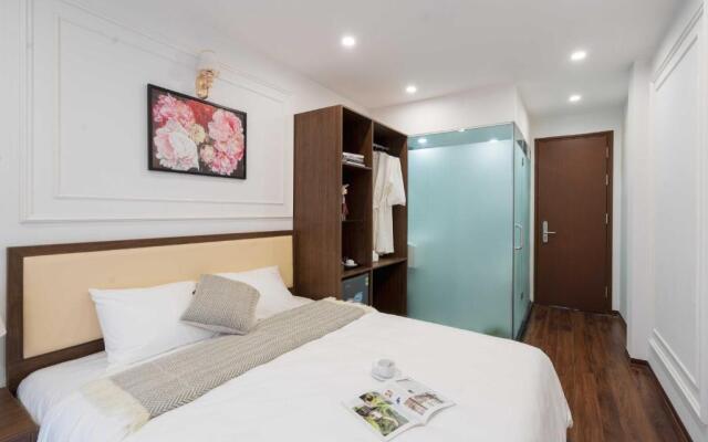 Charming Moon Hotel