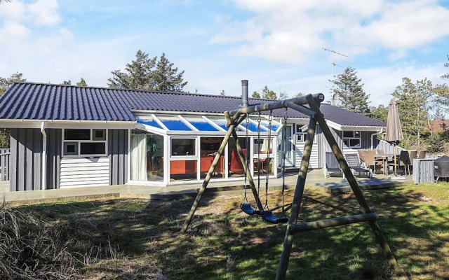 10 Person Holiday Home in Albaek