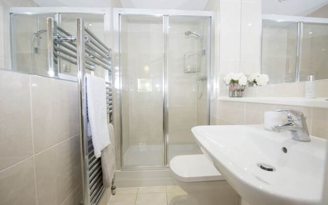 Charles Court Serviced Apartments