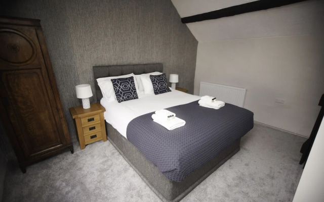 Dudley Arms Hotel
