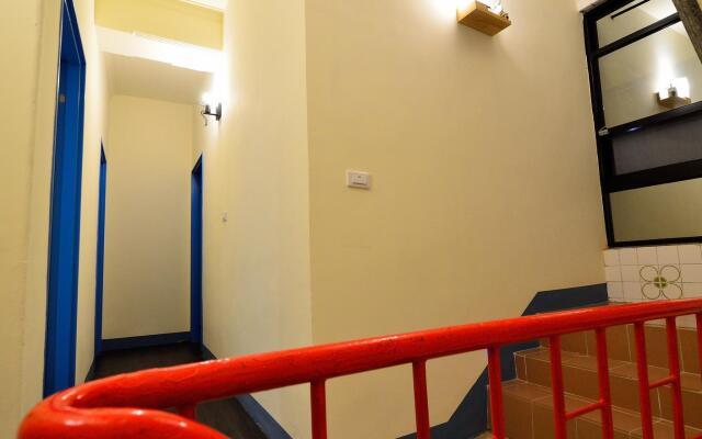 Yes Yellow Hostel