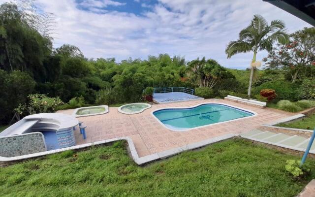 HOTEL BOUTIQUE - CAMPESTRE - BRUGMANSIA - Fincahotel