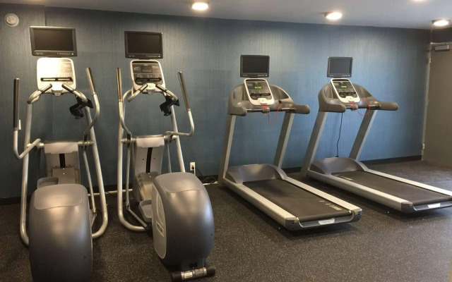 Radisson Hotel Oakland Airport