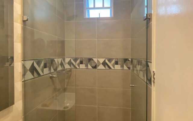 w Incredible 2BR w Unique View n AC