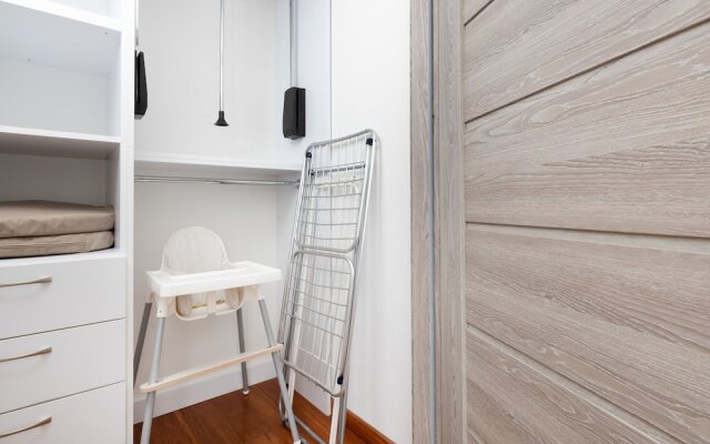 Lux 3 Bedroom Flat by Renters Prestige