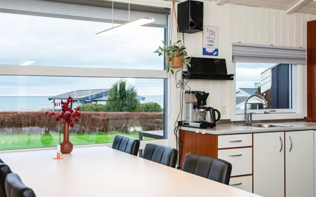 10 Person Holiday Home in Allingabro-by Traum