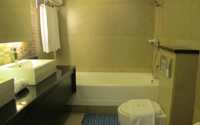 Kay Hotel and Residences