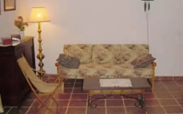 El Cobijo De La Reina