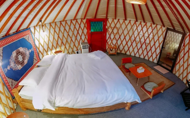 Nomad Yurts