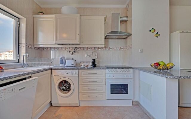 PRAIA DA ROCHA CENTRAL WITH POOL by HOMING