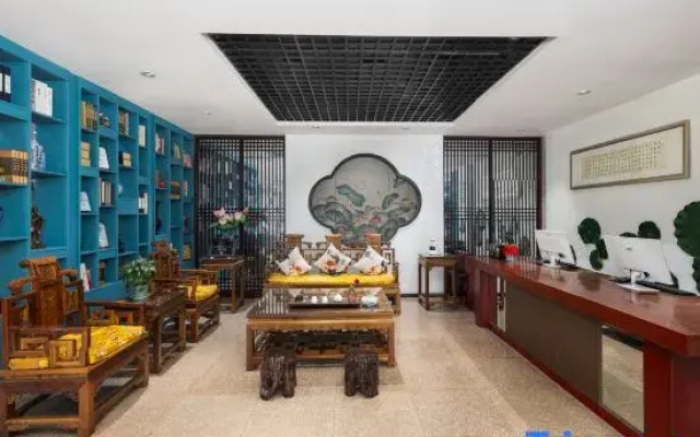 PUSHOW Hotel