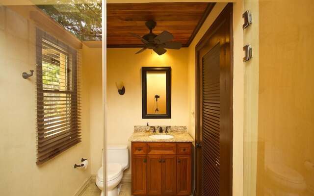 Jet Luxury at Langosta BeachResortVillas