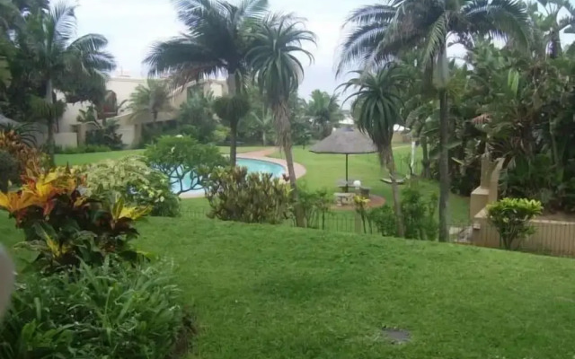 16 Mallorca Umdloti beach front Magic