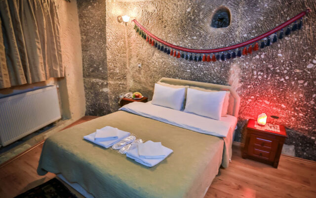 SOS Cave Hotel