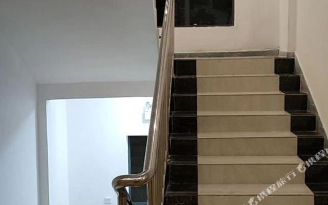 Youbo Four Seasons Apartment (Hengqin Ocean Kingdom Store)