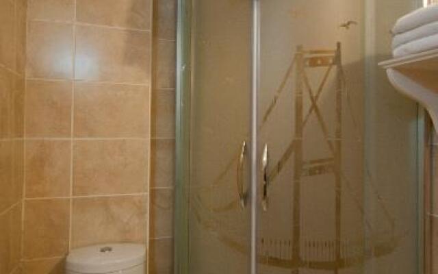 Noahs Ark Hotel