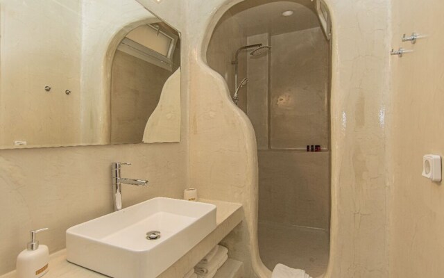 Crystal Suites