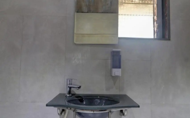OYO 17371 Platinum Inn