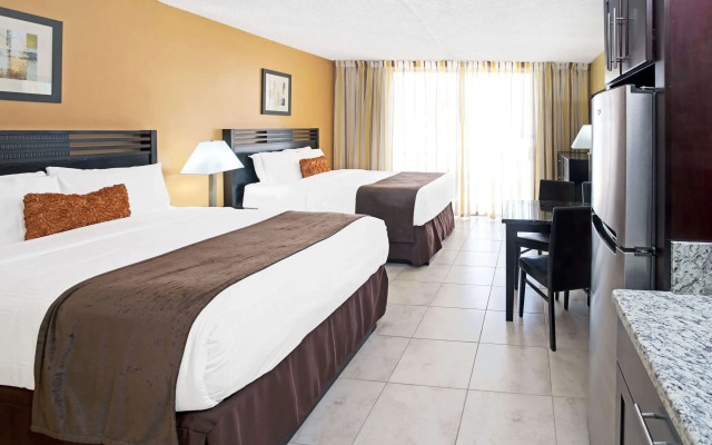 Travelodge by Wyndham Simcoe