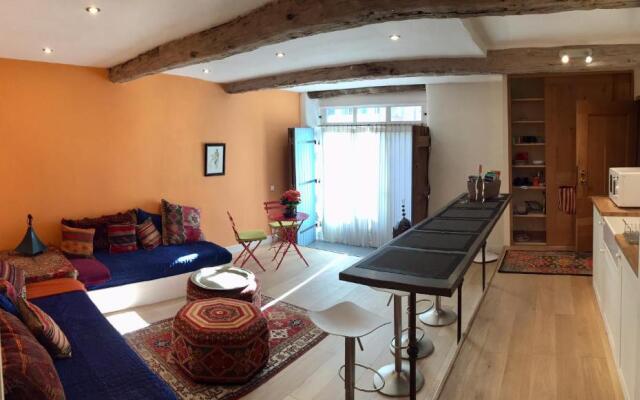 Charming Apartment in the heart of Valbonne Village