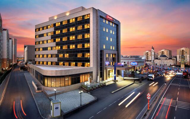 Hampton by Hilton Istanbul Kayasehir