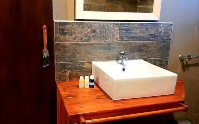 Rocky Hollow Guest Farm