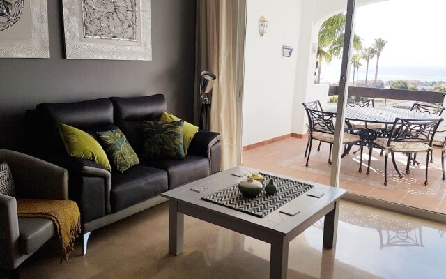 Modern Duquesa 2 Bed,outstanding View of Sea/golf