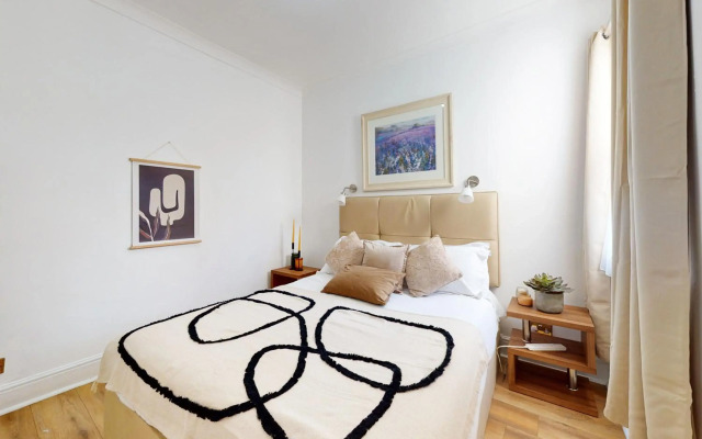 Park Lane Apartments - Clarges St
