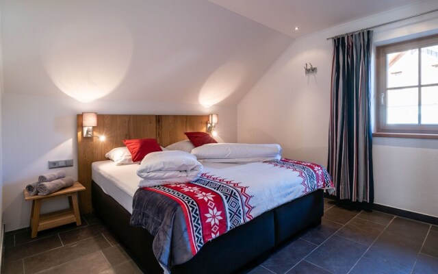 Upscale Chalet In Mauterndorf With Sauna And Ski Storage