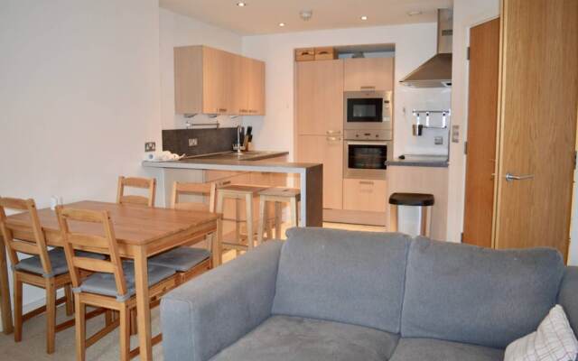 Comfortable 2 Bedroom Apartment in Manchester