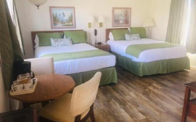 Silver Maple Inn and The Cain House Country Suites