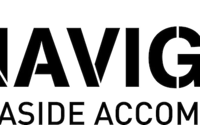 Navigate Seaside Hotel & Apartments